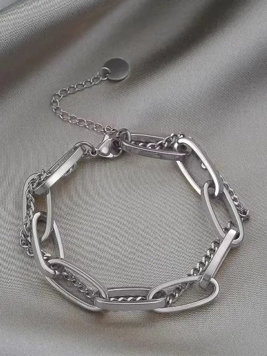 Silver / O\S